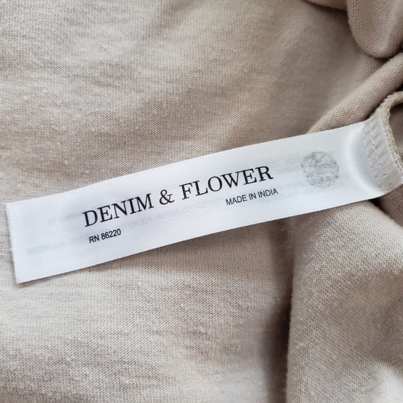 MEN'S Large Hey Santa dabbing Santa tee - Picture 4 of 8